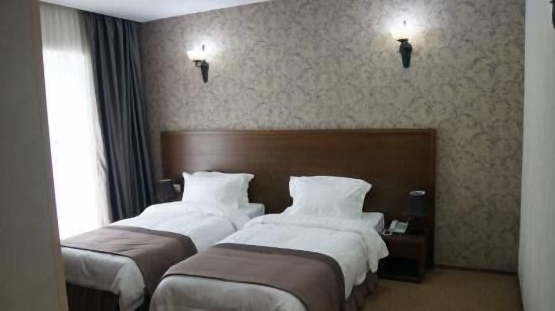 Old Metekhi Hotel Tbilisi Esterno foto