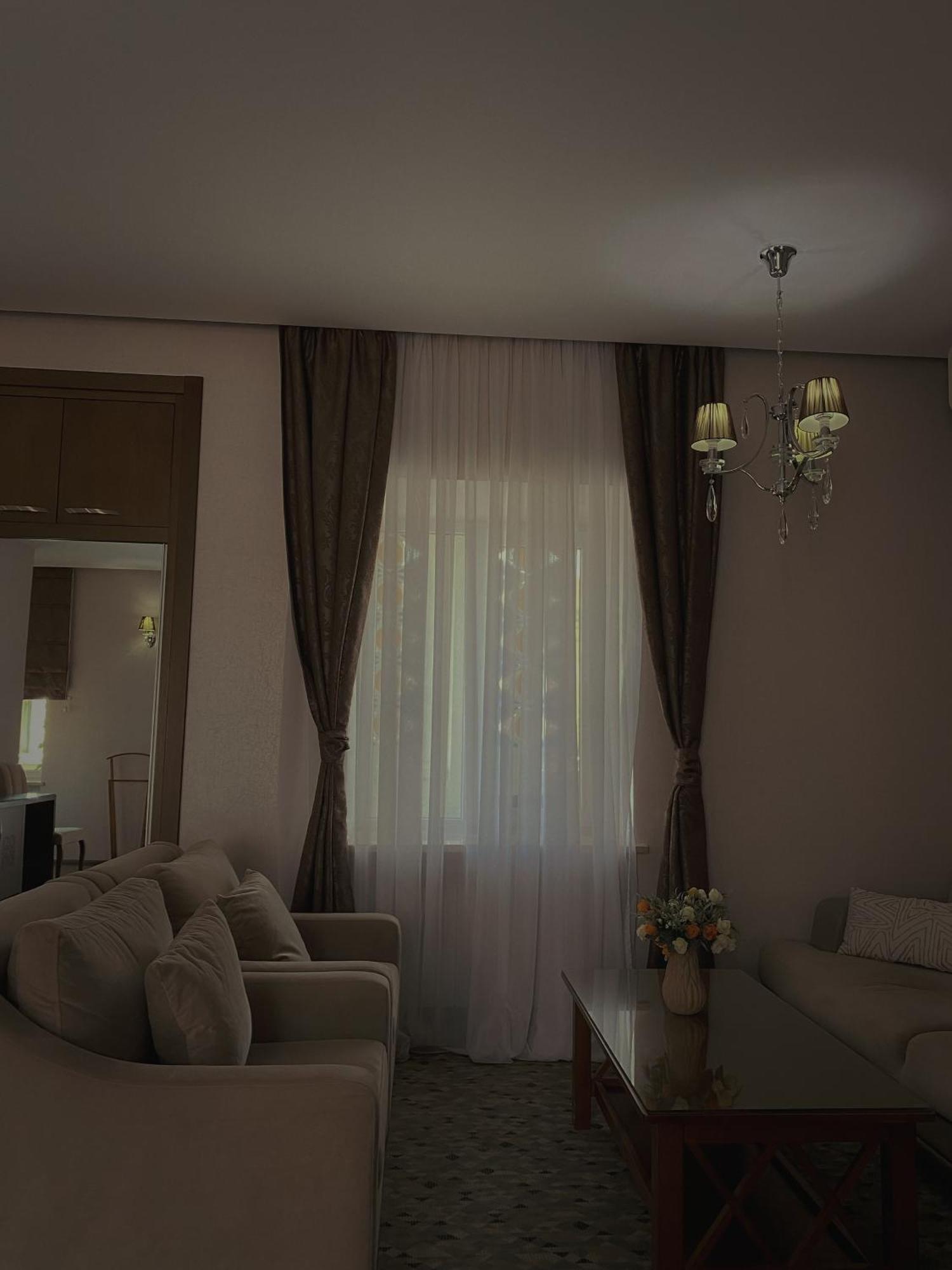Old Metekhi Hotel Tbilisi Esterno foto