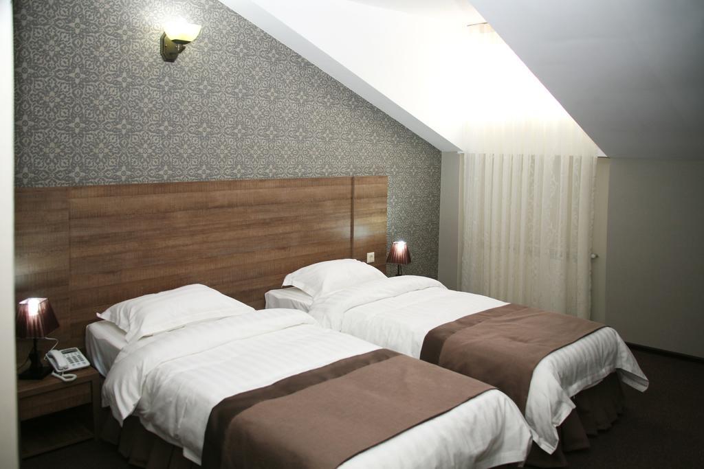 Old Metekhi Hotel Tbilisi Esterno foto